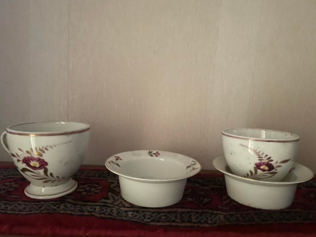 Vintage emaille set 2 kopjes & 2 schaaltjes – bloemen retro, Ophalen of Verzenden
