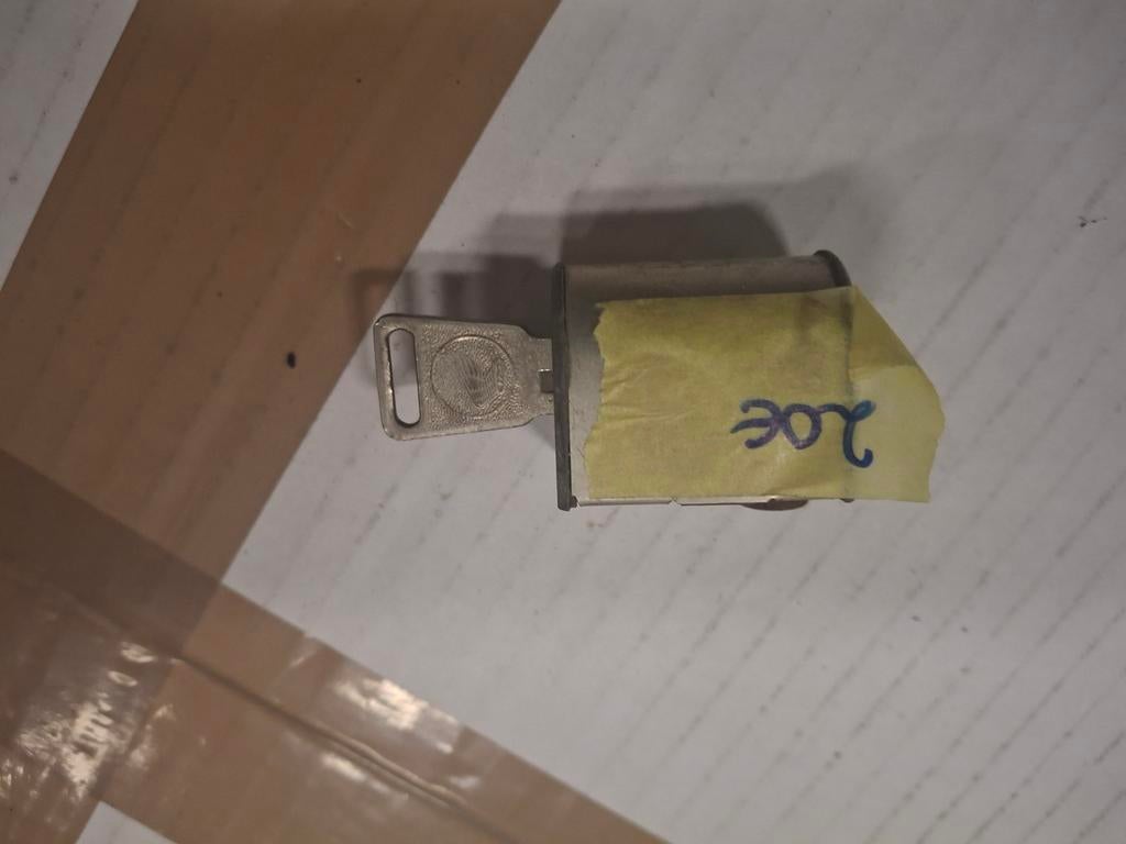 Origineel stuurslotje amigo novio pc50 ss50, Enlèvement ou Envoi