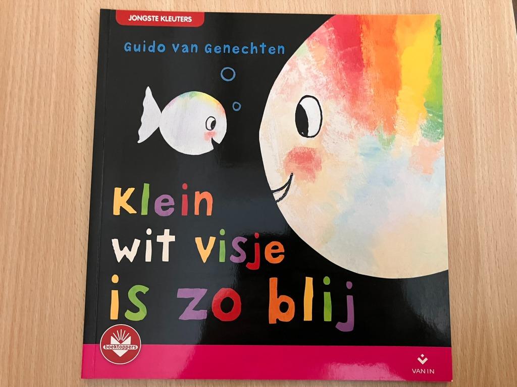prentenboek: Klein wit visje is zo blij, Boeken, Ophalen of Verzenden, Zo goed als nieuw, Voorleesboek, 4 jaar