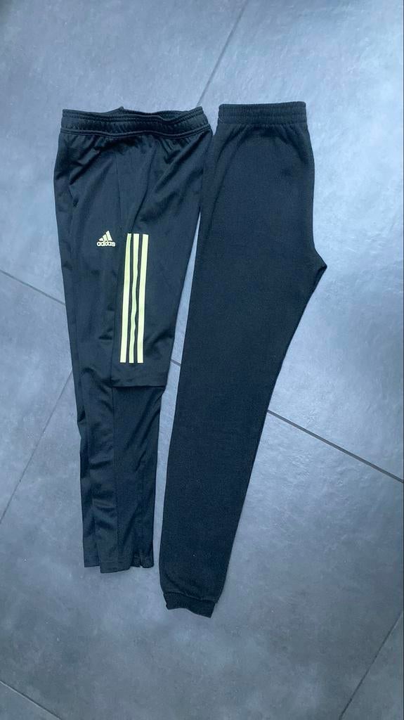 373: zwarte trainingbroek/ joggings broek maat 158, Adidas, Gebruikt, Sport- of Zwemkleding, Ophalen of Verzenden