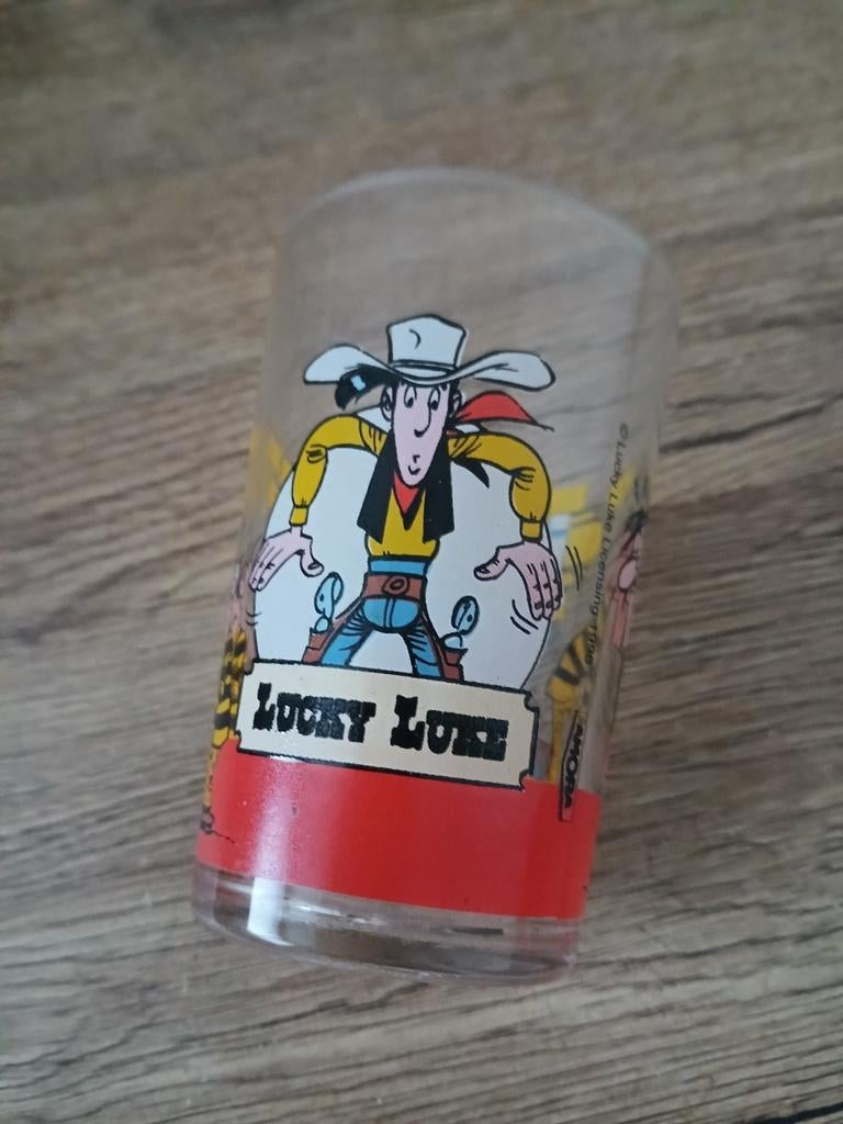 Verre Amora Lucky Luke, Collections