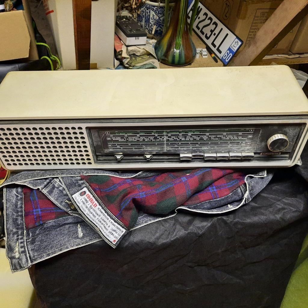 Grundig , oude radio . Speelt !, Ophalen of Verzenden, Zo goed als nieuw, Radio