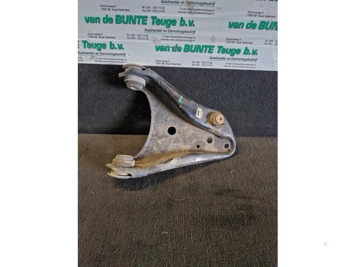 Bras de suspension avant gauche d'un Renault Twingo, Autos : Pièces & Accessoires, Enlèvement ou Envoi, 3 mois de garantie, Utilisé