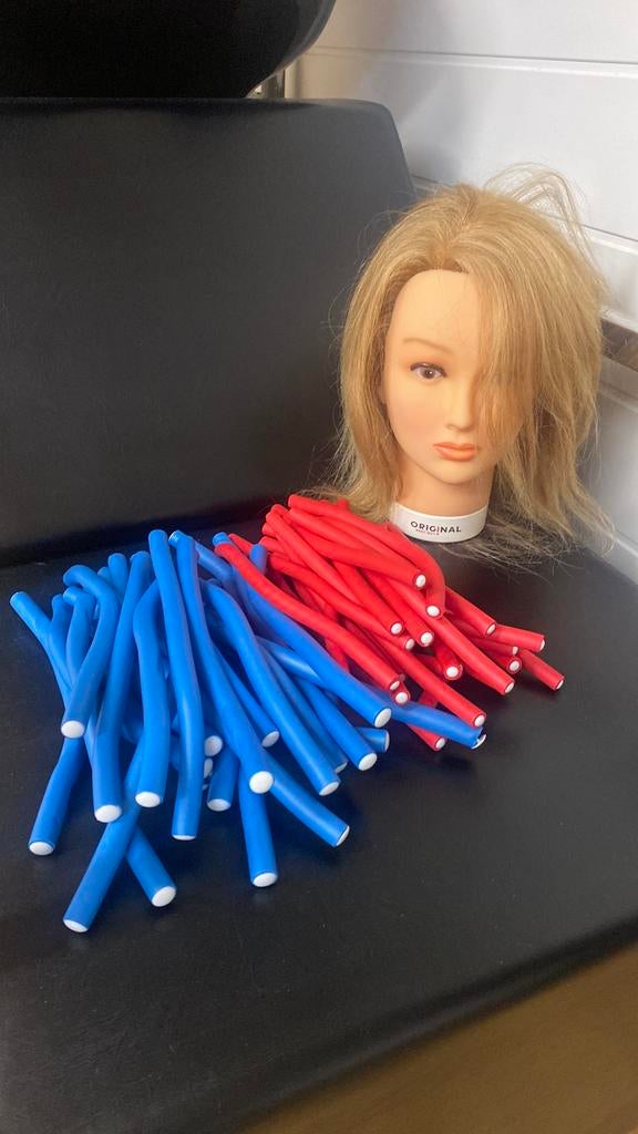 Oefenpop en papillotten, Ophalen, Zo goed als nieuw
