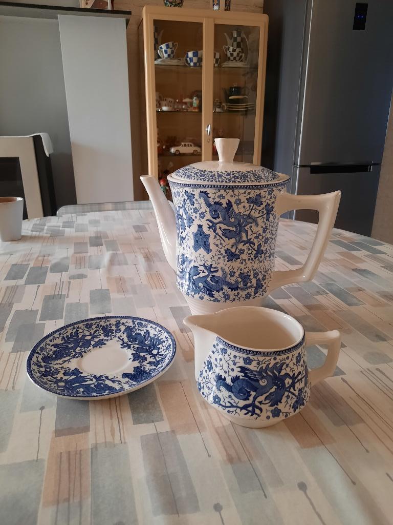 boch dragon koffiepot en koffiepot met bloemen, Antiek en Kunst, Ophalen