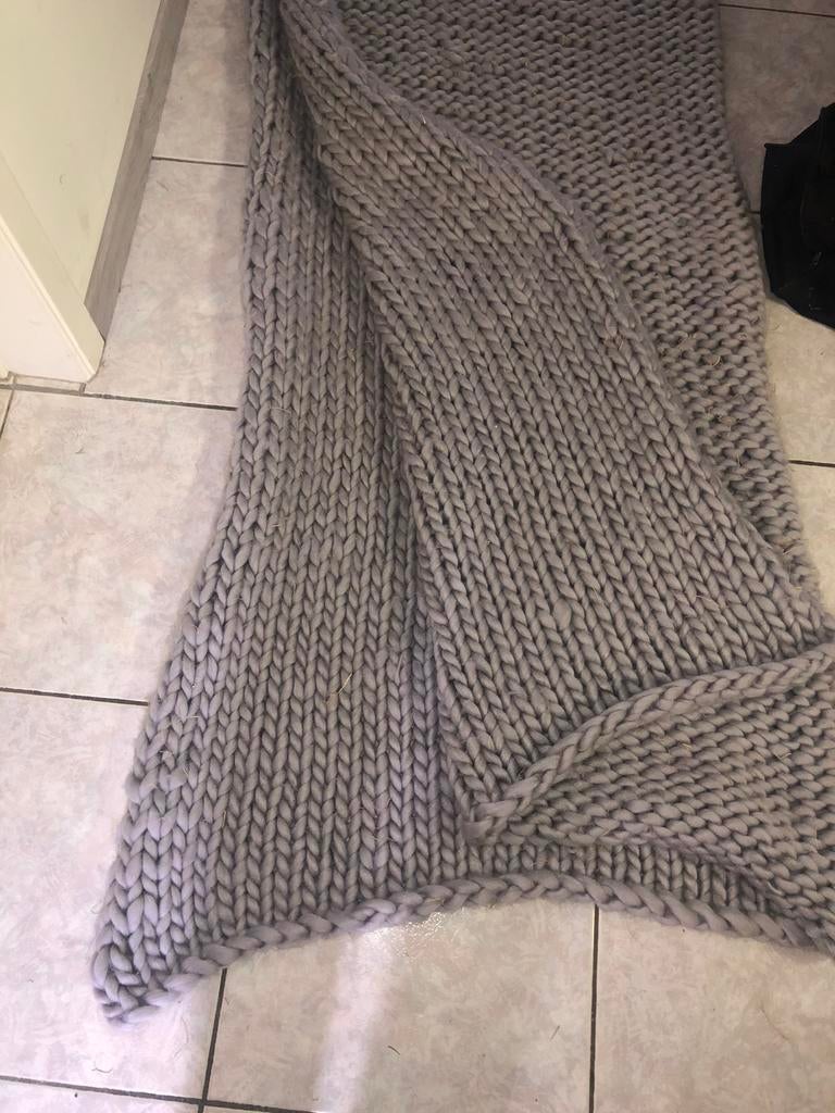 Plaid - Couverture tricoté main pure laine 200x200cm, Maison & Meubles, Accessoires pour la Maison | Plaids & Couvertures, Enlèvement ou Envoi