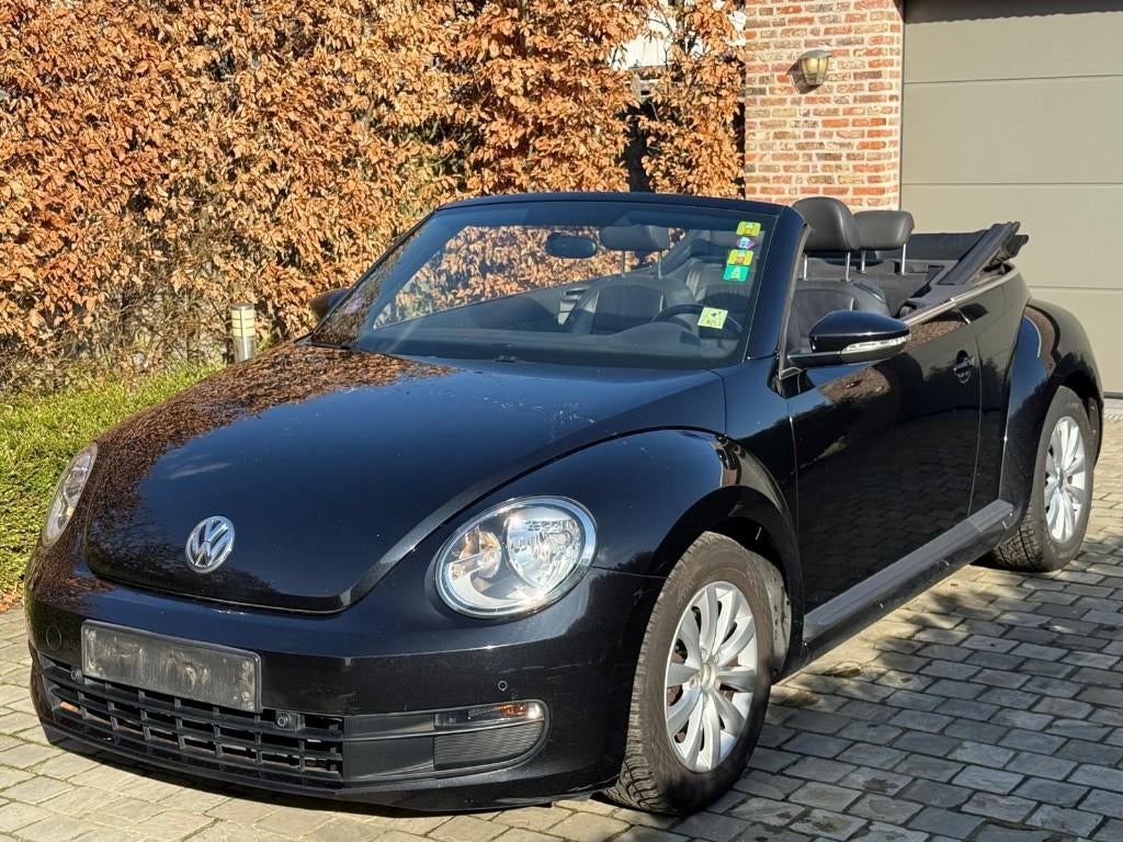 Volkswagen Beetle Beetle Cabriolet 1.2 TSI, Voorwielaandrijving, Cabriolet, https://public.car-pass.be/vhr/f3c7da0b-c289-4663-8adc-2d641813ba43