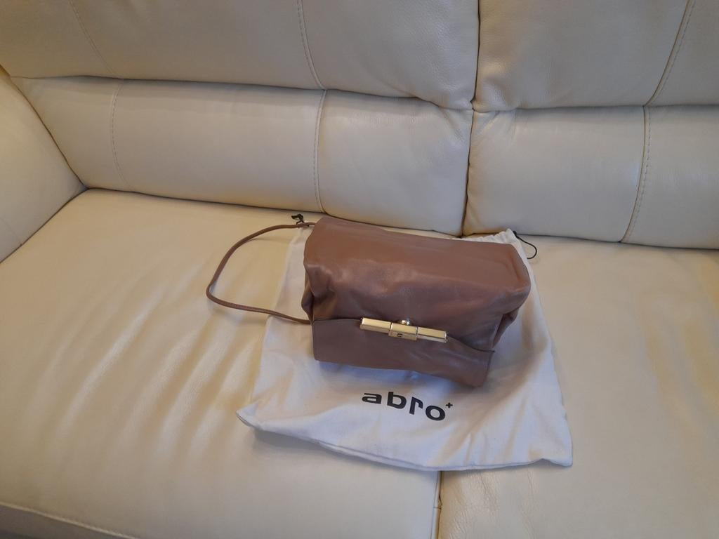 marque Abro très beau cuir souple Acheté 150€., Enlèvement, Comme neuf, Cuir