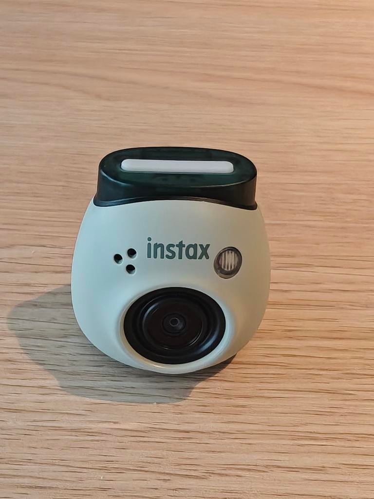 Instax pal groen camera met beschermhoes, Audio, Tv en Foto, Fotocamera's Analoog, Ophalen of Verzenden, Zo goed als nieuw, Compact