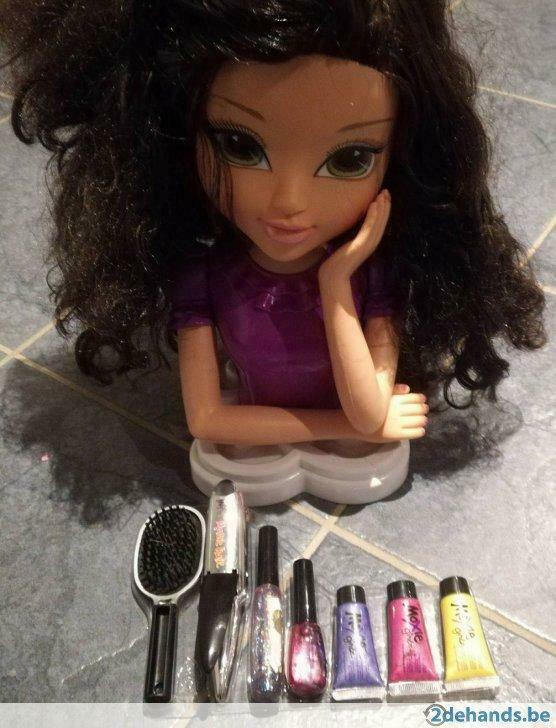 kaphoofd Moxie Girlz, Kinderen en Baby's, Speelgoed | Poppen, Ophalen, Gebruikt