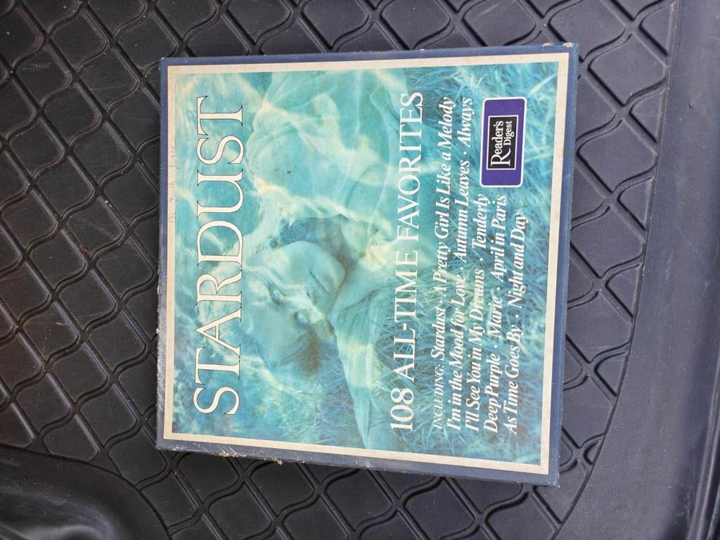 Stardust 108 All-Time Favorites" vinyl LP-albumbox van Reade, Enlèvement