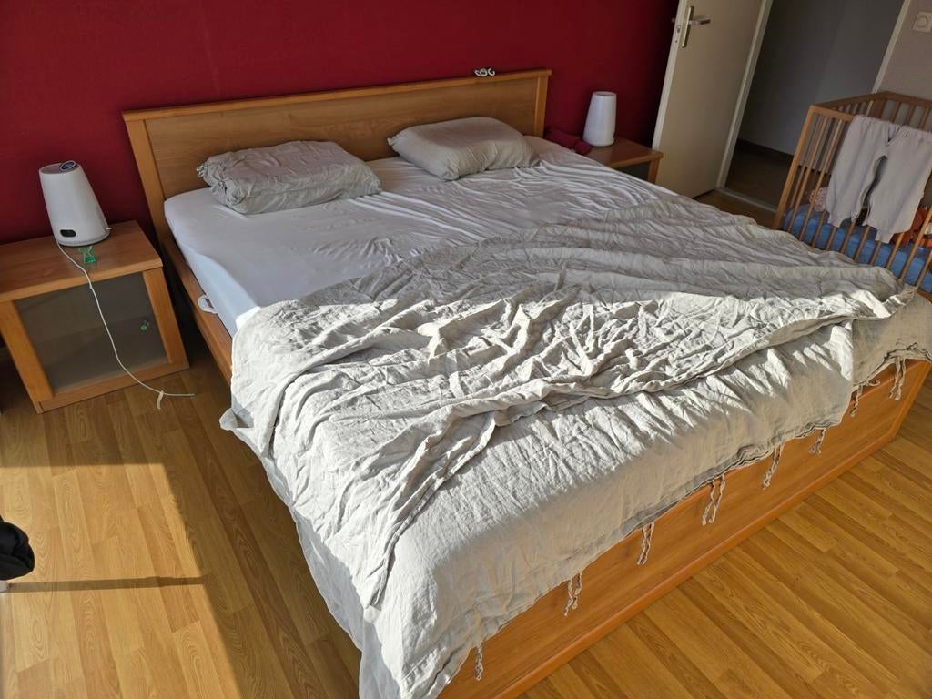 Lit double avec chambre à coucher complète, Maison & Meubles, Chambre à coucher | Lits, Brun, Enlèvement, Utilisé, 180 cm