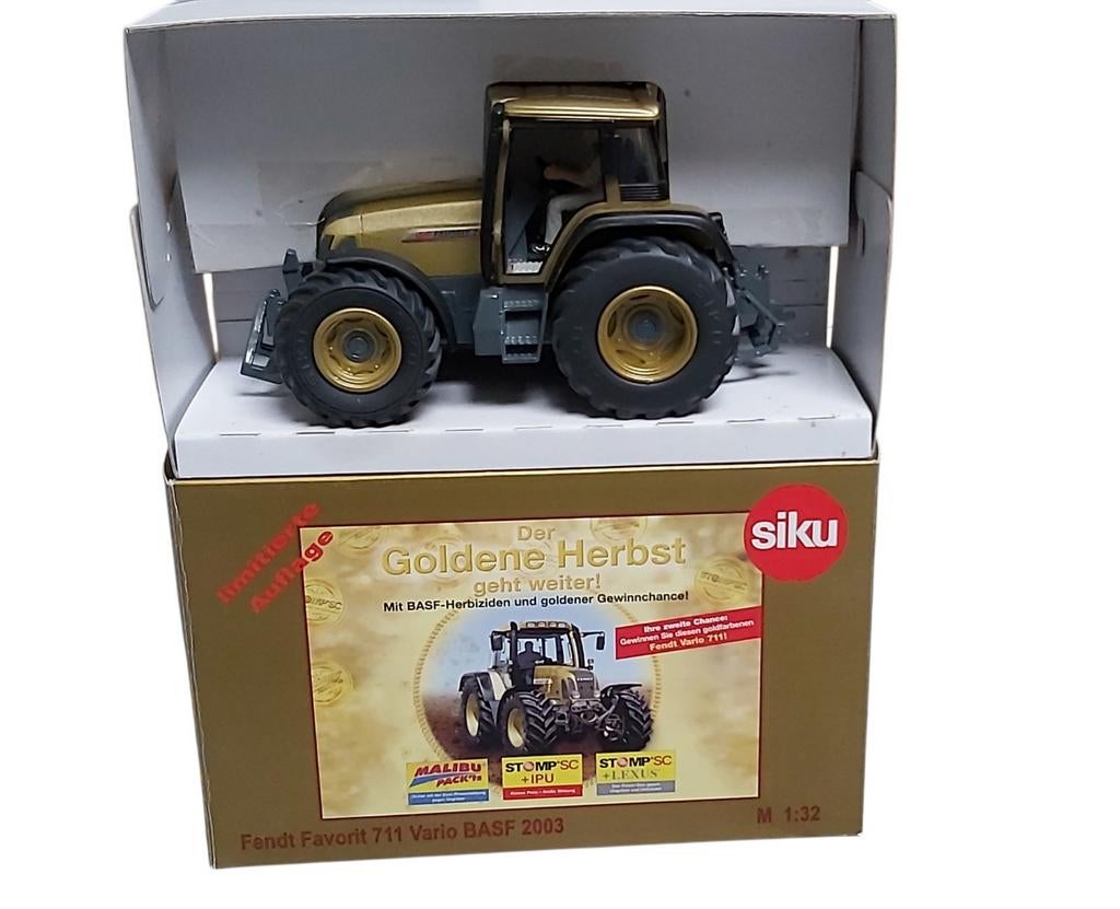 Siku Fendt Favorit 711 Vario BASF 2003 - in Gold, Hobby en Vrije tijd, Ophalen of Verzenden, Nieuw, Tractor of Landbouw, SIKU