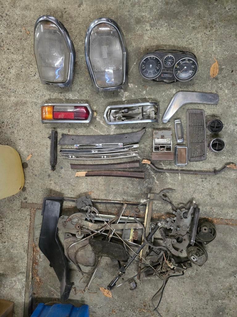 Lot onderdelen Mercedes oldtimer W108, Auto-onderdelen, Ophalen