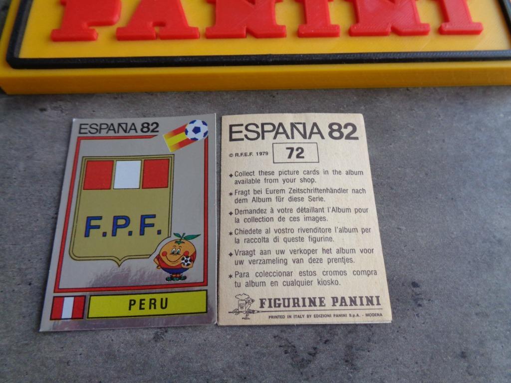 PANINI VOETBAL STICKER  WORLD CUP 82 WK EMBLEEM NR 72, Ophalen of Verzenden, Zo goed als nieuw, Sticker