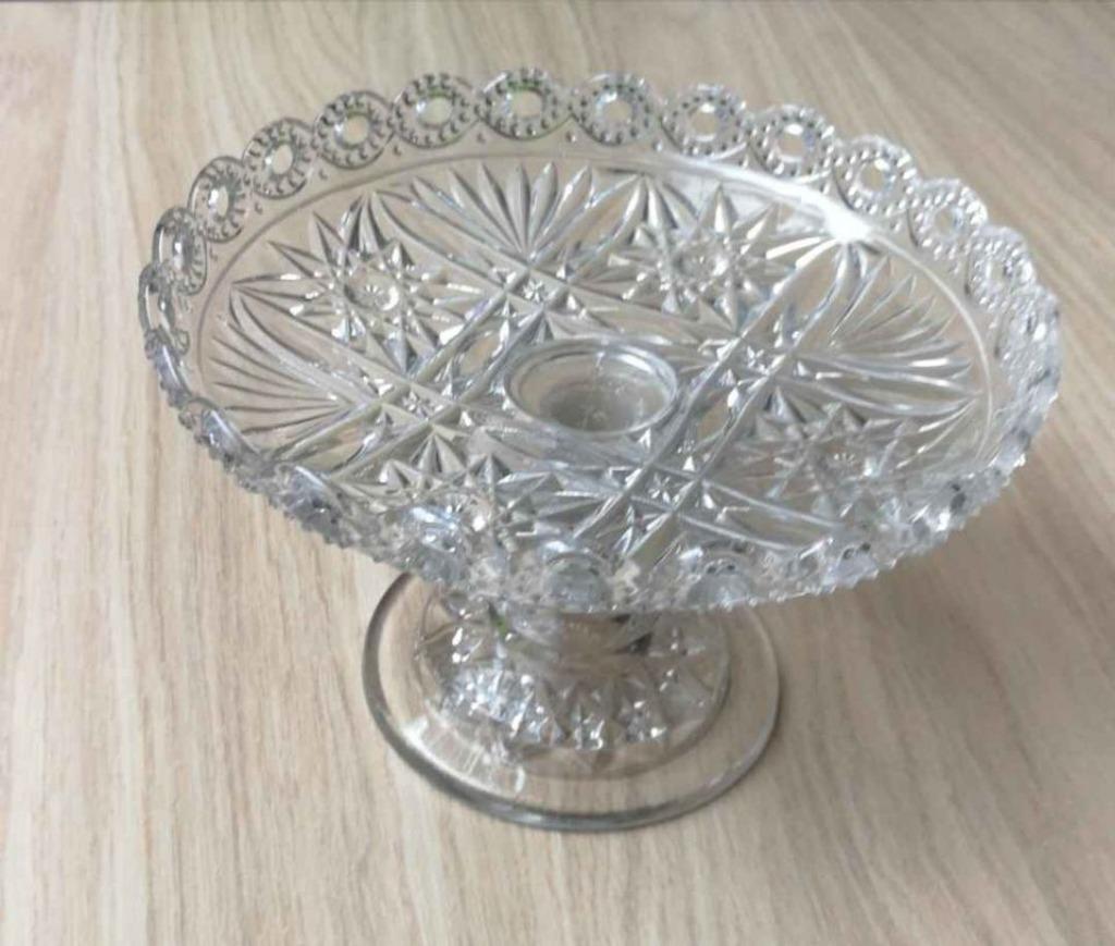 Divers plat en verre, Ophalen