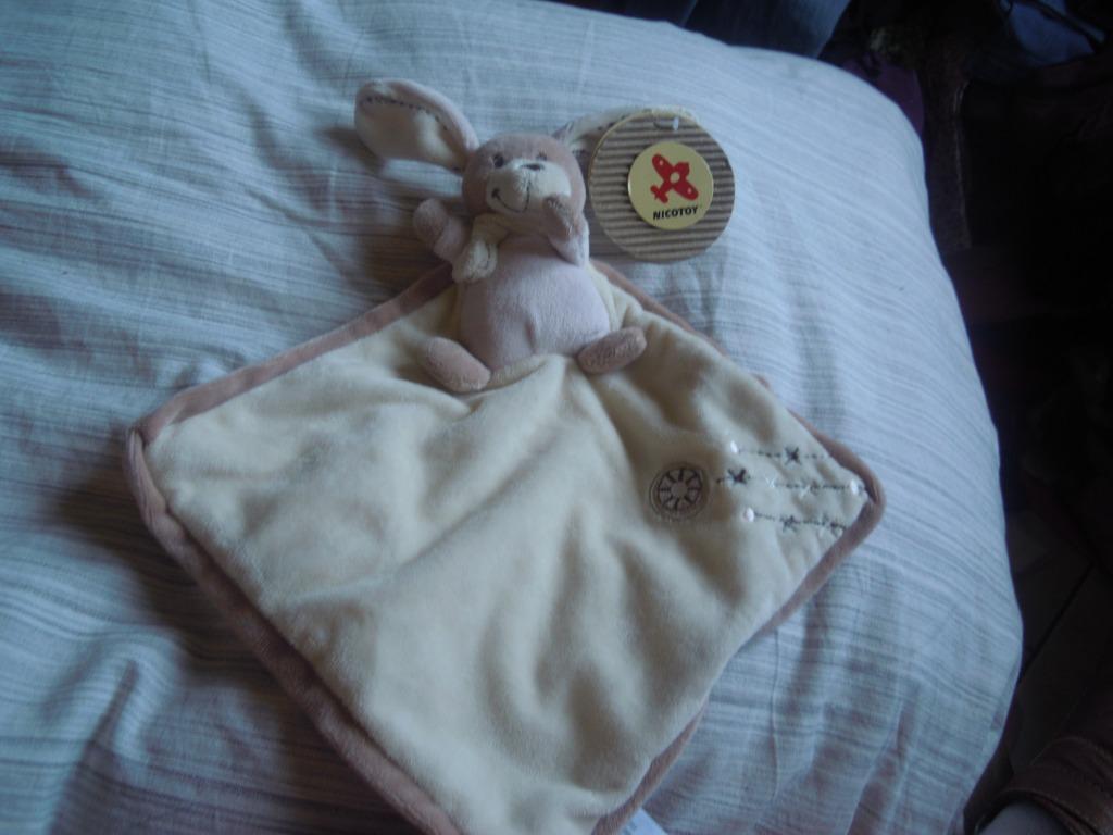 knuffeldoekje nicotoy konijn, Kinderen en Baby's, Ophalen of Verzenden, Nieuw, Konijn