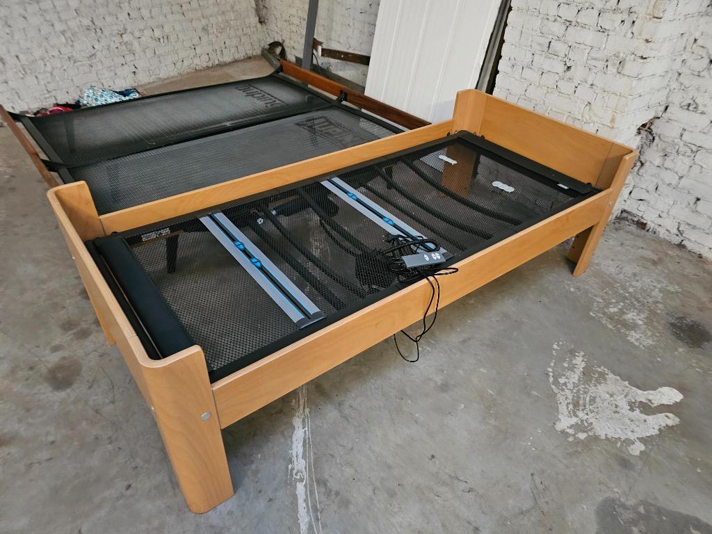 Auping Auronde 90 x 200 cm hoge model 48,5 cm elektrisch, 90 cm, Enlèvement ou Envoi, Une personne, Utilisé