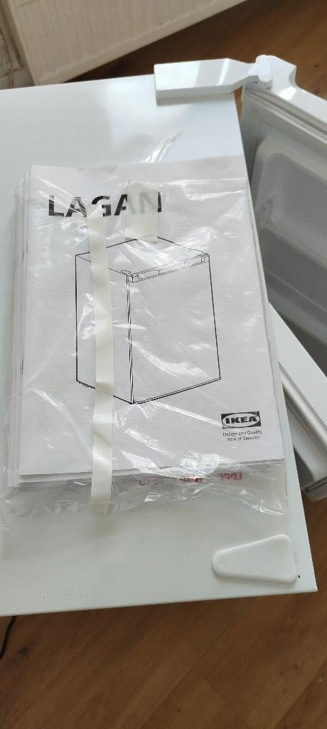 Koelkast LAGAN met vriesvak, Elektronische apparatuur, Koelkasten en IJskasten, Ophalen, Minder dan 85 cm, 100 tot 150 liter, Zo goed als nieuw