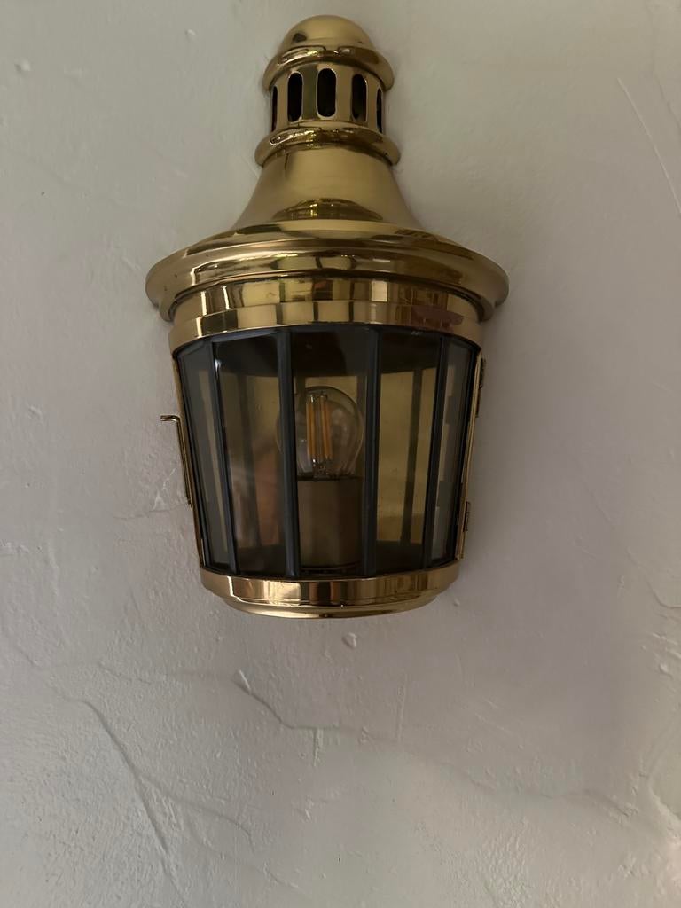 Miurverlichting, Ophalen, Zo goed als nieuw