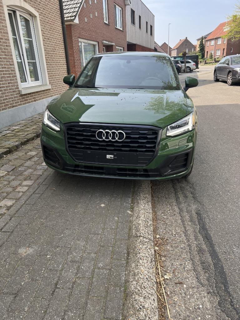 Audi Q2 Sport 30 TSFI - 15258 km., Auto's, Voorwielaandrijving, Stof, Bedrijf, Handgeschakeld