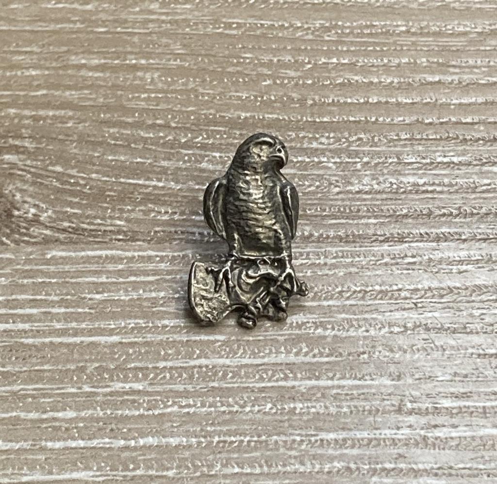 PIN - AREND - AIGLE - ROOFVOGEL - VOGEL - OISEAU DE PROIE, Verzenden, Gebruikt, Dier of Natuur, Speldje of Pin