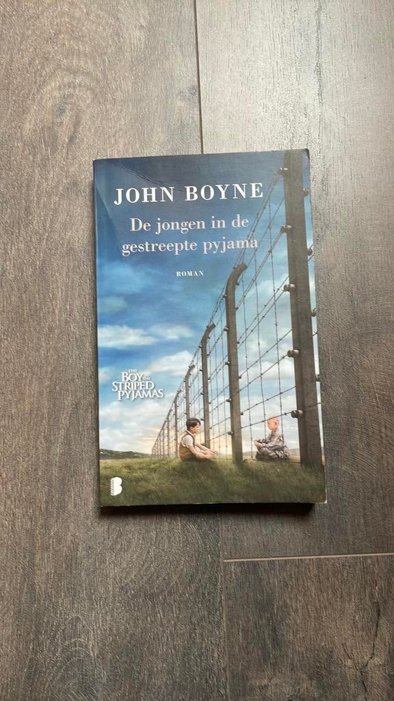 De jongen in de gestreepte pyjama - John Boyne, Ophalen of Verzenden, Zo goed als nieuw
