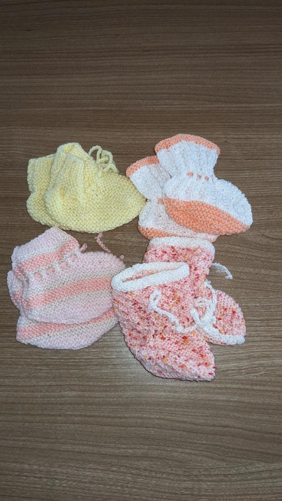 Lot de chaussons tricotés à la main, Enlèvement ou Envoi, Comme neuf, Fille