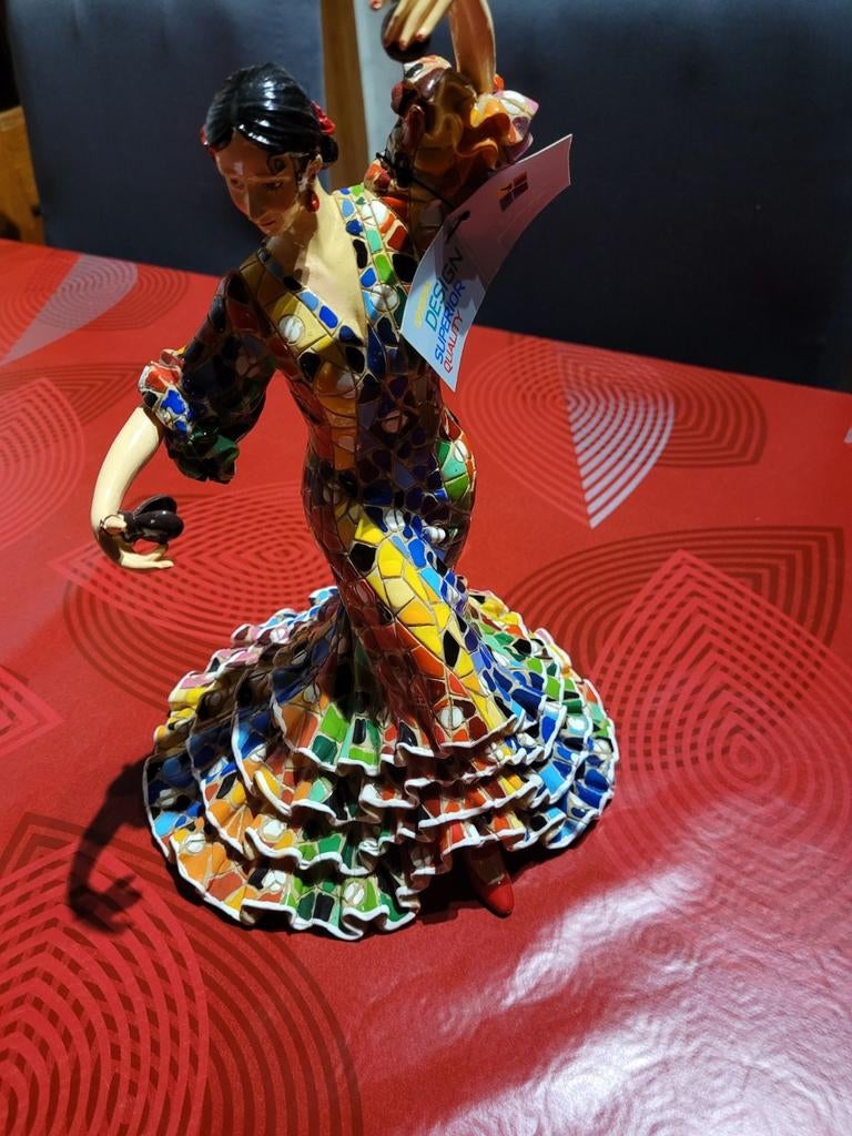 Beeld danseres handgeschilderd hoogte 28cm, Antiek en Kunst, Ophalen of Verzenden