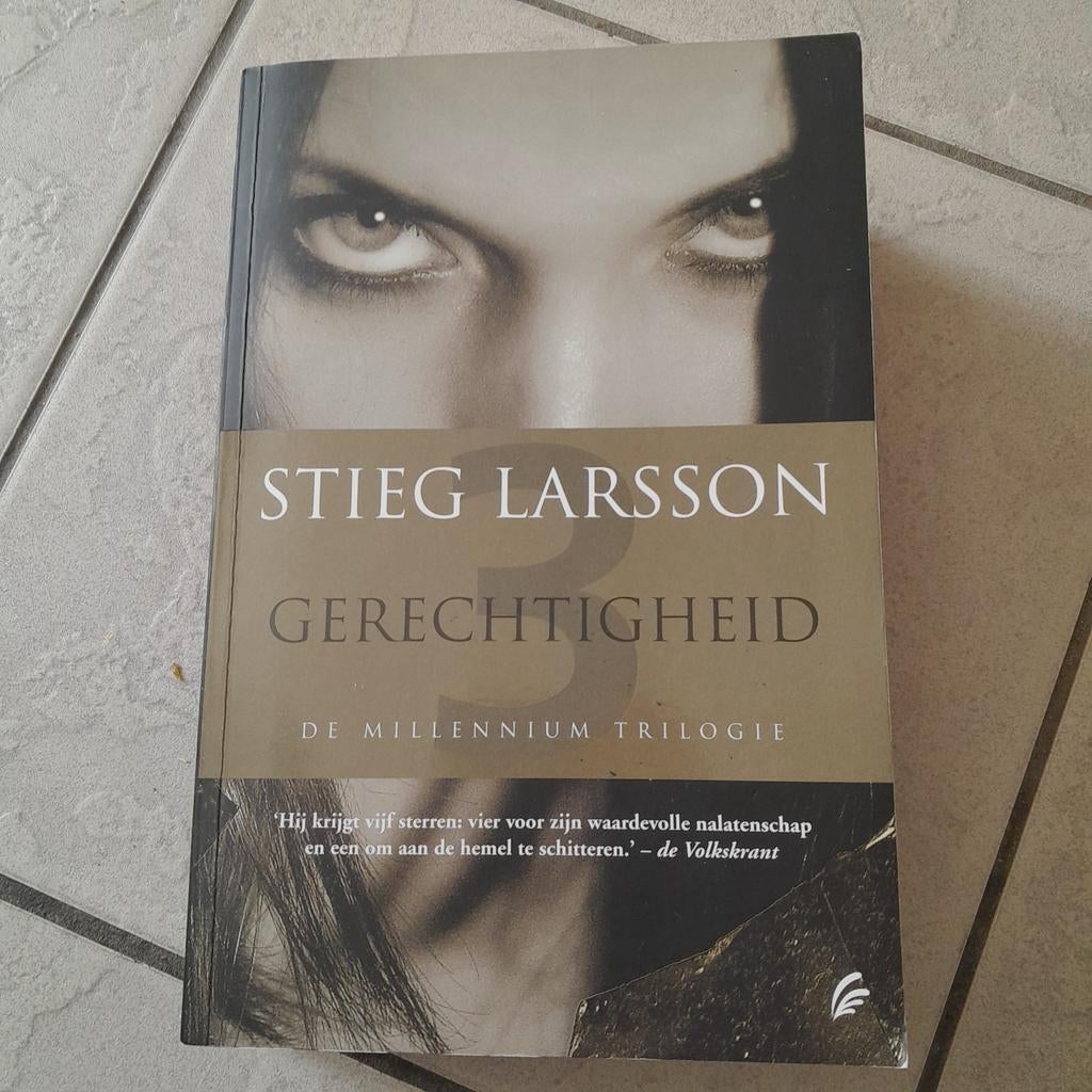 Stieg Larsson - Gerechtigheid, Enlèvement, Comme neuf, Stieg Larsson