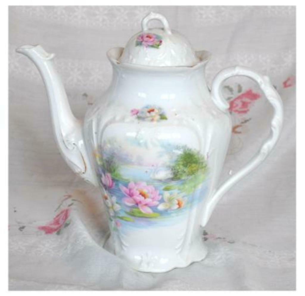 cafetière en porcelaine  décor nénuphar, Ophalen of Verzenden