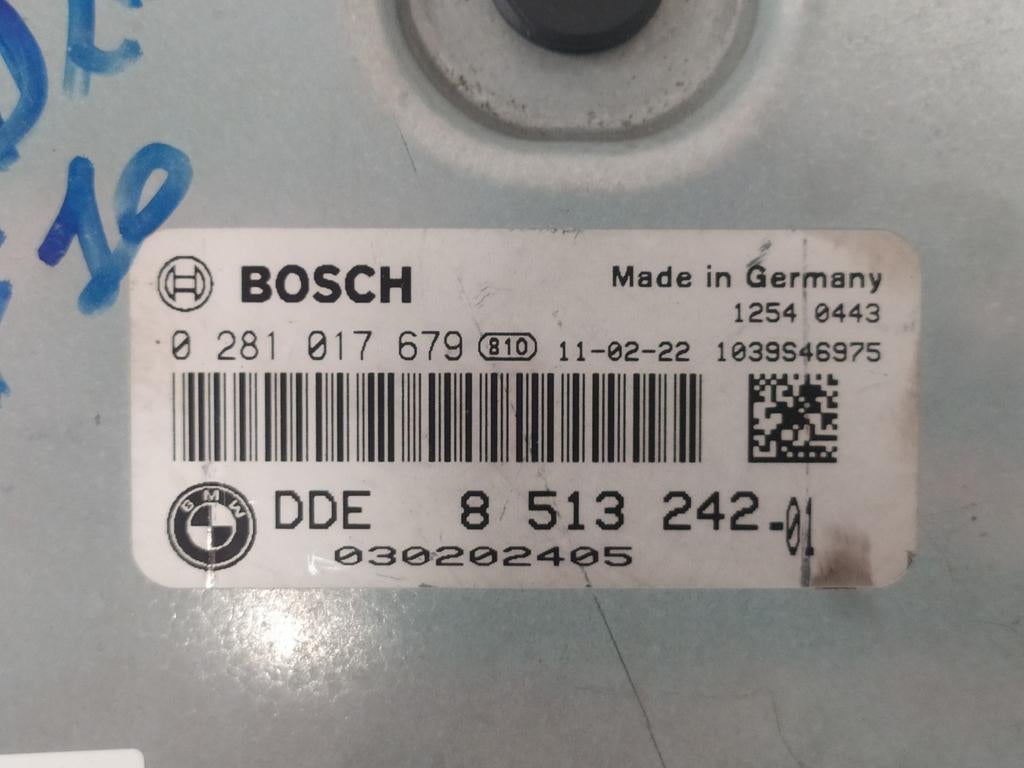 calculateur moteur ECU  BMW F10 8513242, Enlèvement, Utilisé, BMW