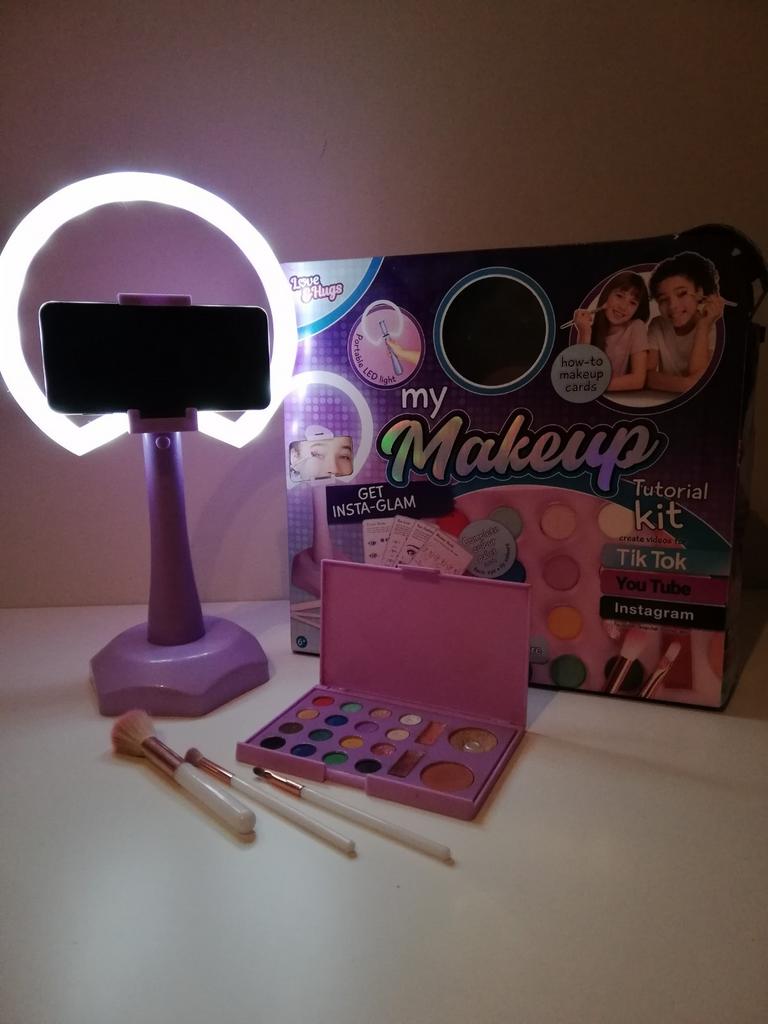 Makeup tutorial kit tik tok, Ophalen of Verzenden, Gebruikt