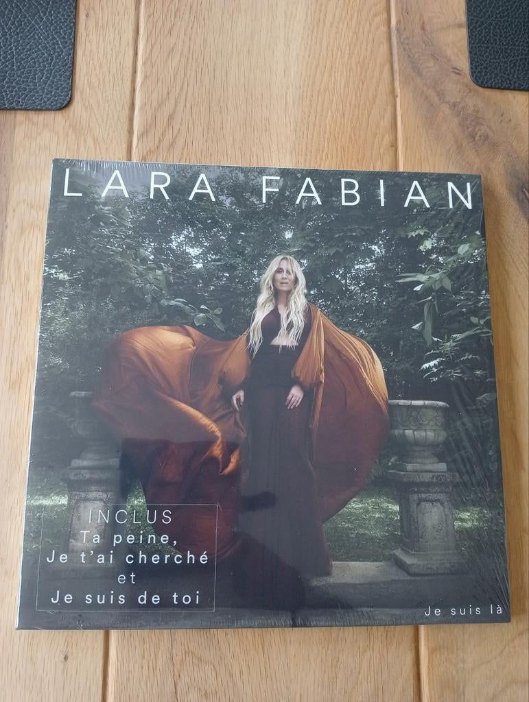 Lara Fabian sur Je suis la édition limitée 2024, Enlèvement ou Envoi, Comme neuf
