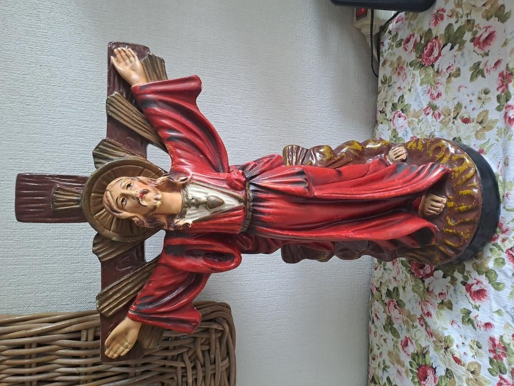 Christ en croix, statue en plâtre., Enlèvement ou Envoi, Utilisé