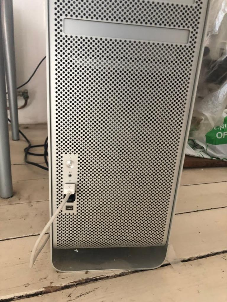 Mac Pro 2008 (Desktop) Processeur Intel Xeon + Moniteurs LaC, Computers en Software, Gebruikt, 2 tot 3 Ghz, HDD, Ophalen of Verzenden
