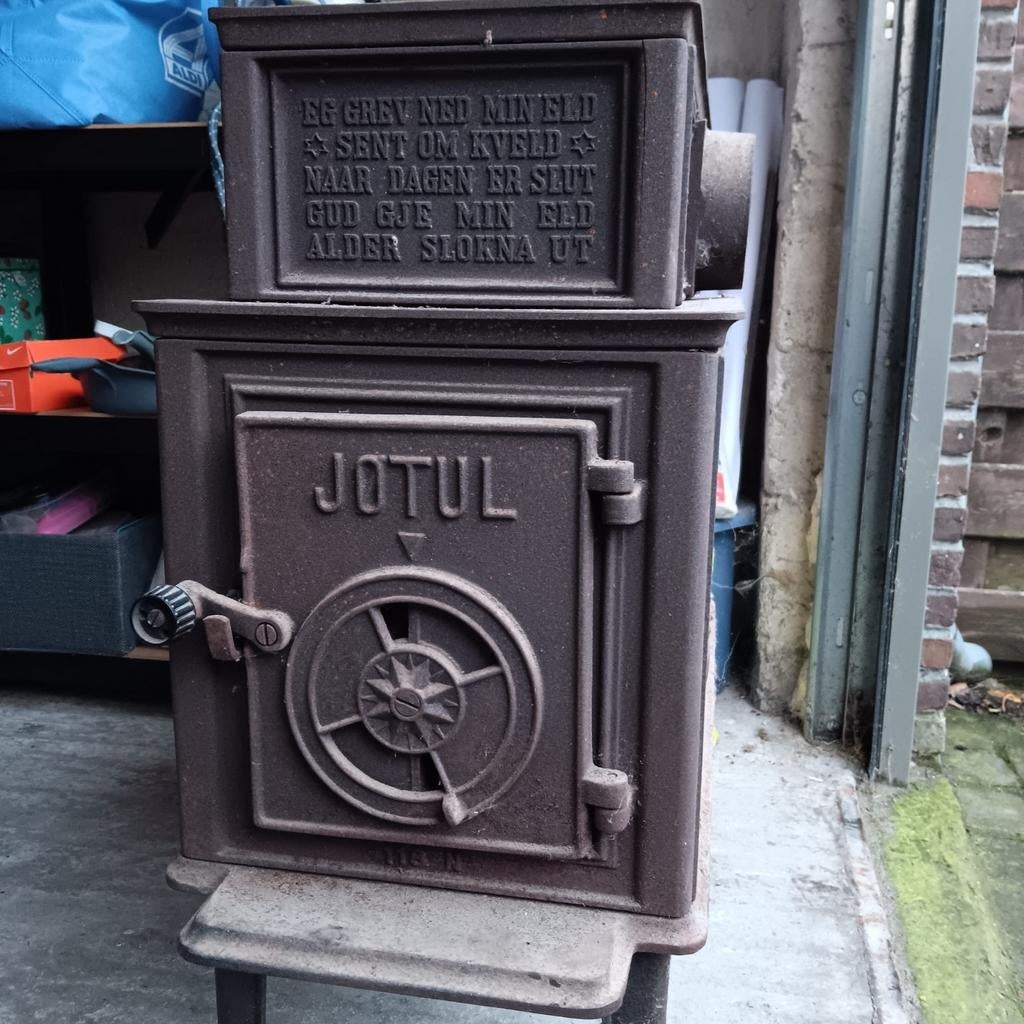 jotul kacheltje. is gerapereerd met laswerk., Ophalen, Gebruikt