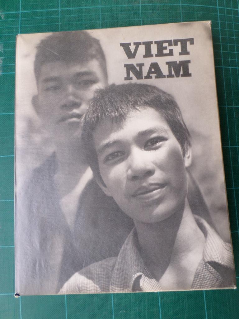 Vietnam – 1951 – 92 pages + page des photographies, Enlèvement ou Envoi, Comme neuf, Editions Clairefontaine