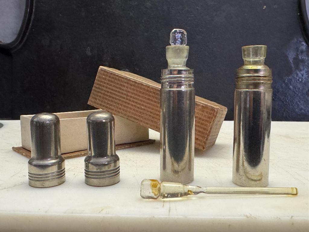 Vintage Alfred Decker parfumglazen flesjes, Ophalen of Verzenden, Gebruikt, Parfumfles