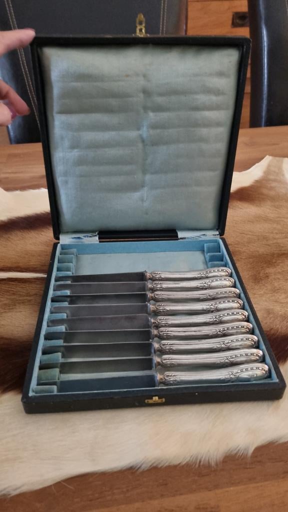 9 couteaux anciens avec tampon et boîte (, Antiquités & Art, Enlèvement ou Envoi
