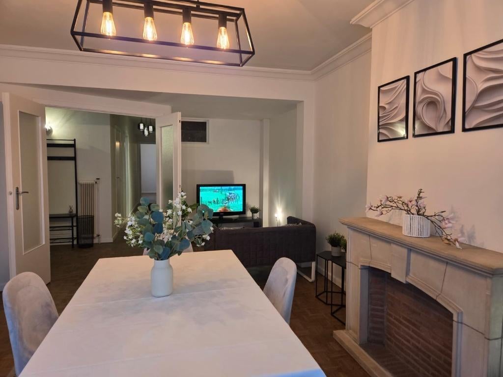 Ostende, App clé en main à 50m de la plage, Immo, Maisons à vendre, 221 kWh/m²/an, Jusqu'à 200 m², 2 pièces, Appartement