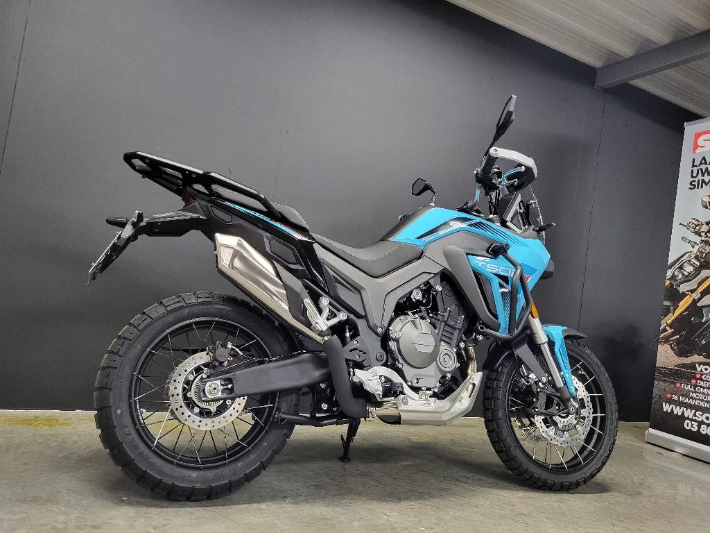 T502X (A2) (3+2 jaar garantie), Motos, Motos | Marques Autre, Tourisme, Entreprise, 2 cylindres, Permis Moto A2 minimum