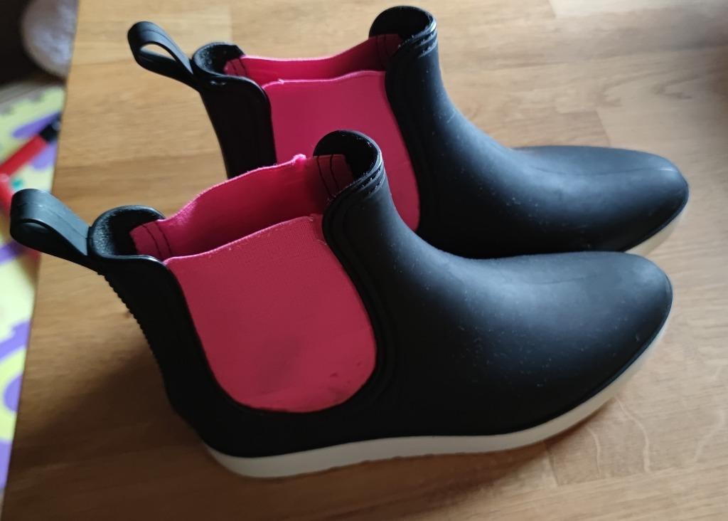 Toffe lage waterdichte laarsjes met roze accenten maat 38, Kleding | Dames, Schoenen, Zwart, Ophalen of Verzenden, Regenlaarzen