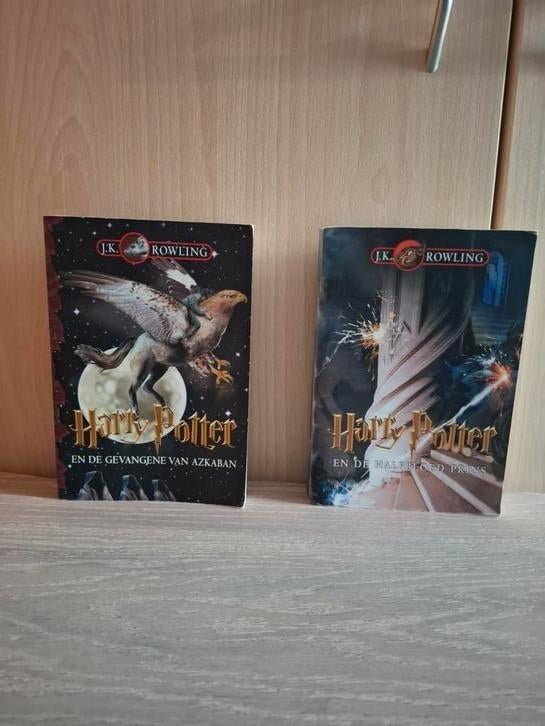 2 boeken Harry Potter, Ophalen, Zo goed als nieuw