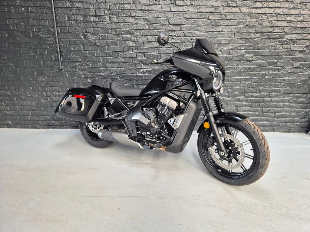 Super Promo Moto Morini Calibro Bagger 700, Motoren, Bedrijf, Meer dan 35 kW, Moto Morini, LED Verlichting