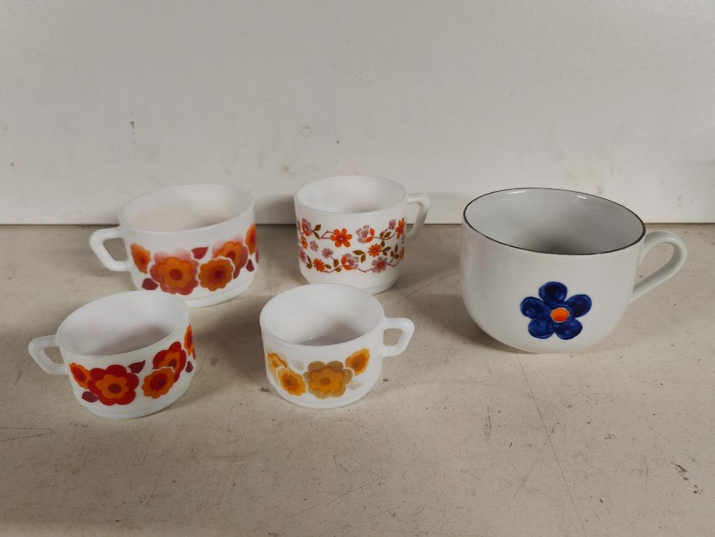 Lot vintage / retro tassen om je collectie aan te vullen, Enlèvement ou Envoi