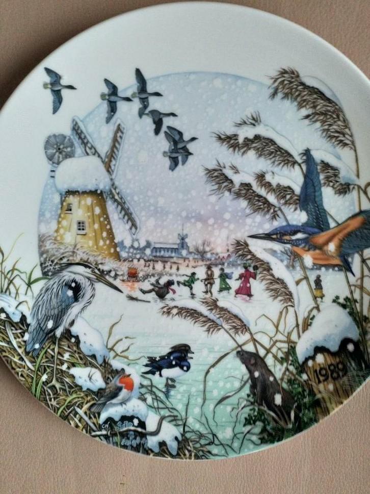 2 assiettes décoratives Wedgwood, Enlèvement ou Envoi