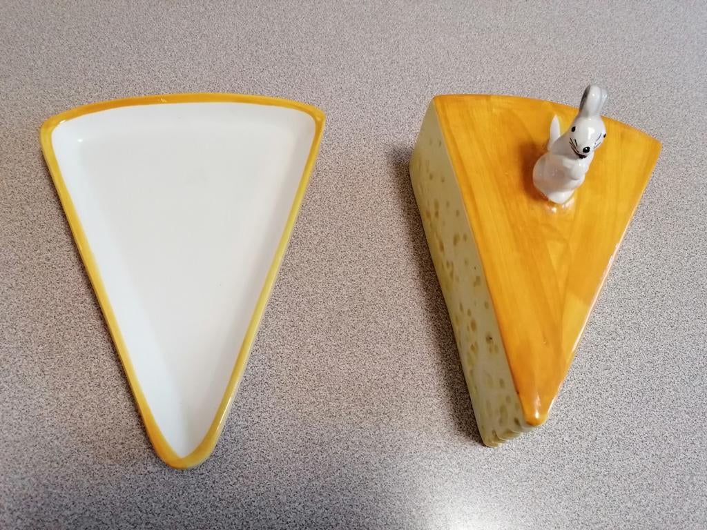 Mooie kaasstolp  22 L 13 Br getekend made in italy, Ophalen, Zo goed als nieuw