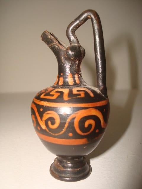 Archéologie - Antiques - Objet de fouille - Petite OENOCHOE, Enlèvement