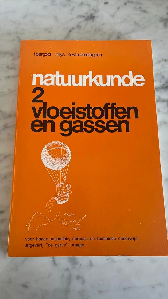 Natuurkunde 2 vloeistoffen en gassen, Ophalen, Zo goed als nieuw